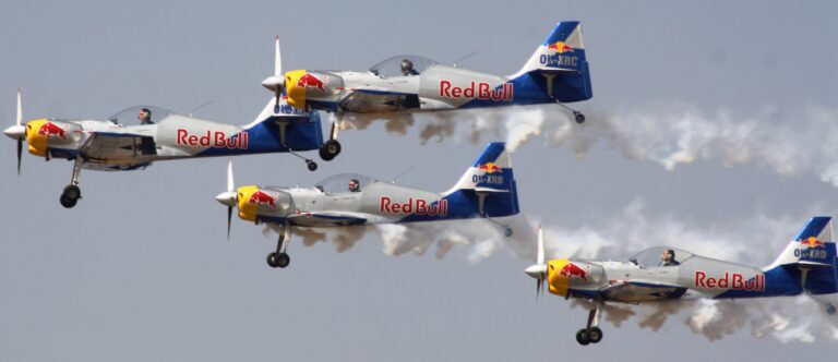 Flying Bulls durante una esibizione acrobatica