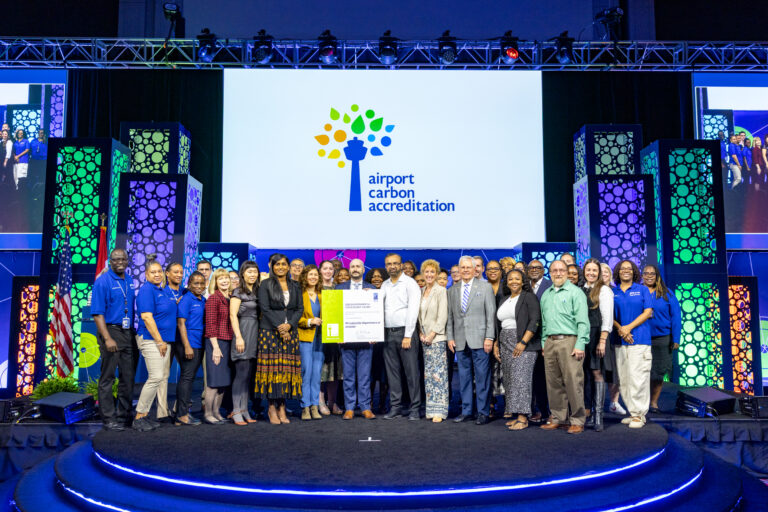 Il gruppo del Philadelphia International Airport alla consegna dell’Airport Carbon Accreditation