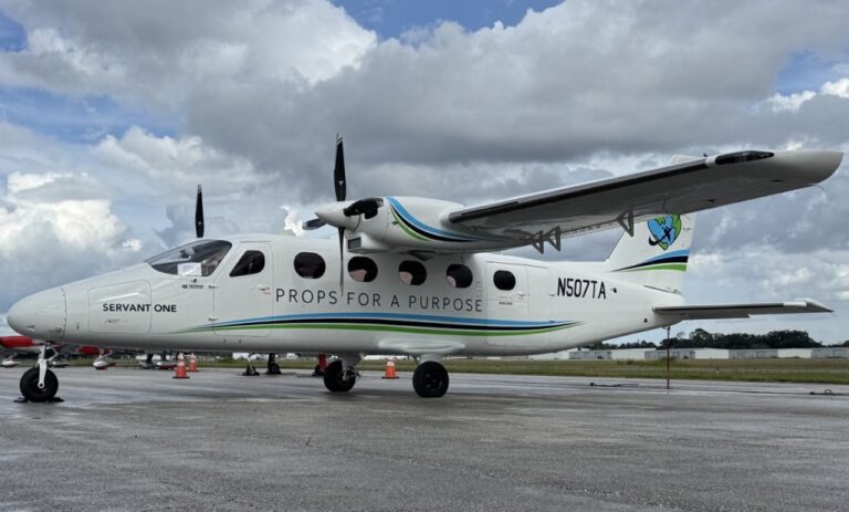 Il Tecnam P2012 Servant One di Props for a Purpose