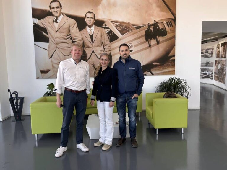 James Cracroft, Narine Melkumjan e Pasquale De Rosa